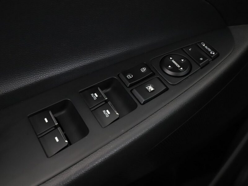 Hyundai Tucson 1.6 Advantage Klima Navi Tempomat Grzana Kierownica Fotele Kamera LED III (2015-2020)