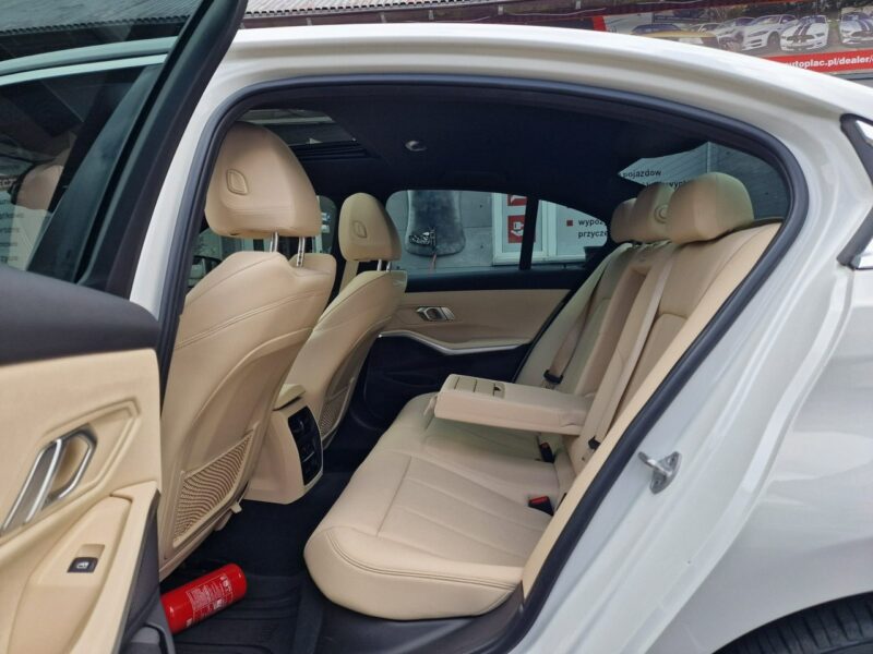 BMW 330 2.0 Benzyna Turbo 258 KM, Automat, Full Led, Skóra, Kamera, Bluetooth G20 (2019-)