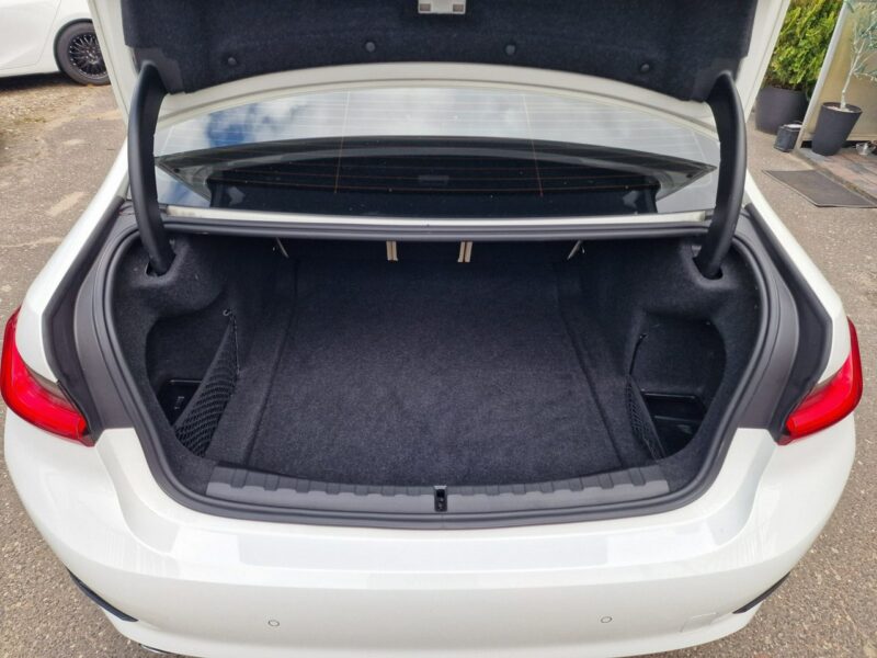 BMW 330 2.0 Benzyna Turbo 258 KM, Automat, Full Led, Skóra, Kamera, Bluetooth G20 (2019-)