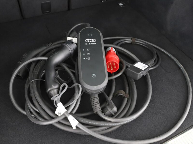 Audi Q5 FV23% S-Line PHEV 50TFSIe quattro S-Tronic virtual grzane fotele PDC-k FY (2017-)