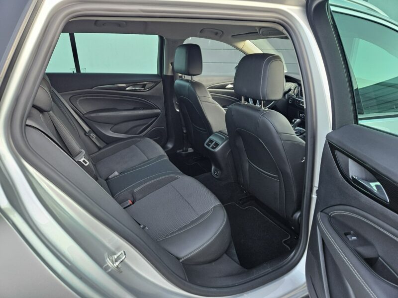 Opel Insignia 2.0 CDTI 170KM automat LED skóry BEZWYPADEK bdb wyposażenie ZADBANY B (2017-)