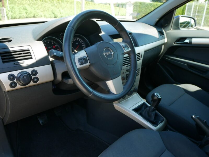 Opel Astra III 1.6 105M Kombi Gaz LPG -1 Wł od 5 lat +Koła zimowe -Zobacz H (2004-2014)