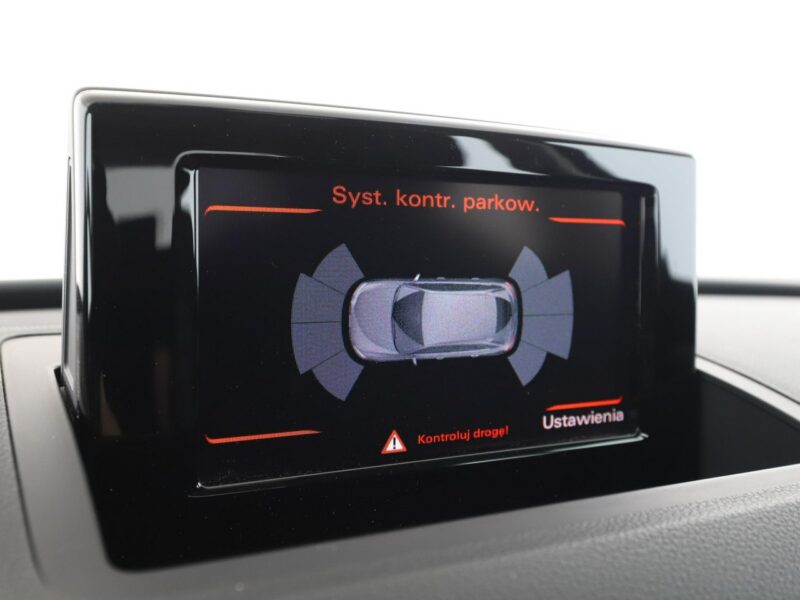 Audi Q3 4x4 xenon navi klima grzane fotele czujniki parkowania I (2011-2018)