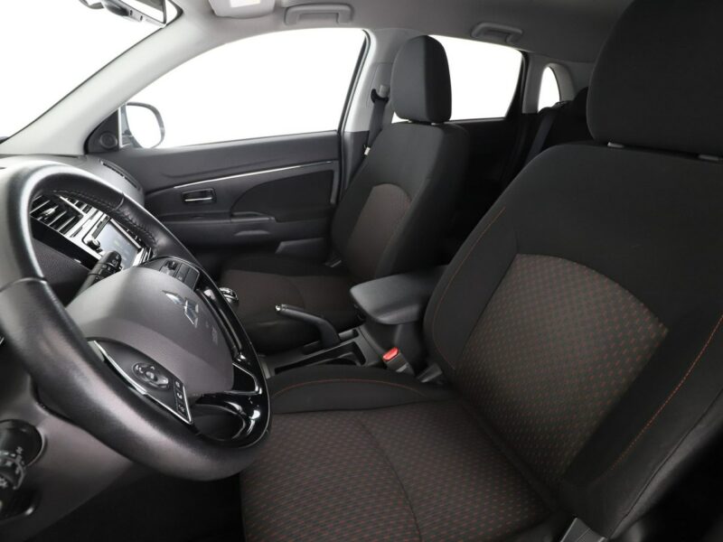 Mitsubishi ASX 1.6 Edition 100+ Klima Nawigacja Tempomat Grzane Fotele Xenon Kamera