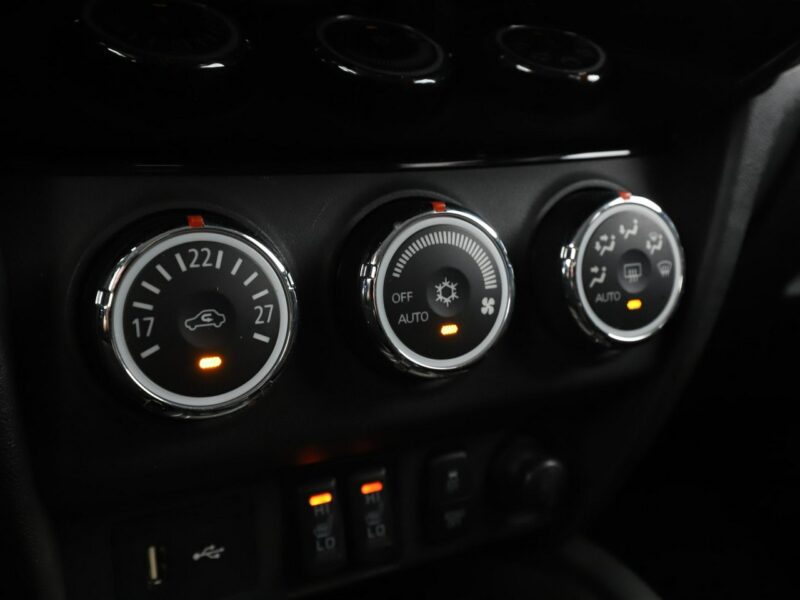 Mitsubishi ASX 1.6 Edition 100+ Klima Nawigacja Tempomat Grzane Fotele Xenon Kamera