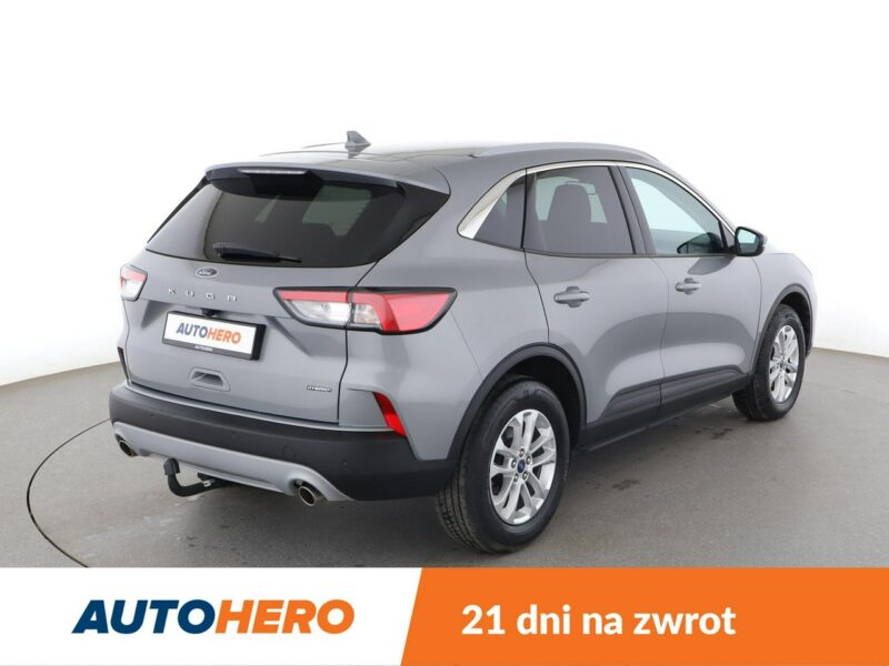 Ford Kuga 4x4 automat full LED navi klima auto kamera i czujniki parkowania III (2019-)