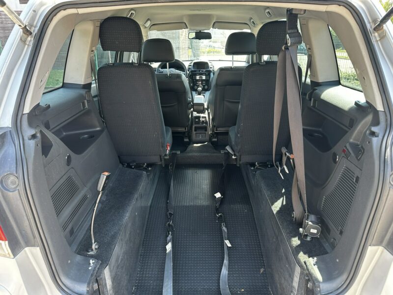 Opel Zafira Opel Zafira do przewozu osób Niepełnosprawnych inwalida rampa B (2005-2011)