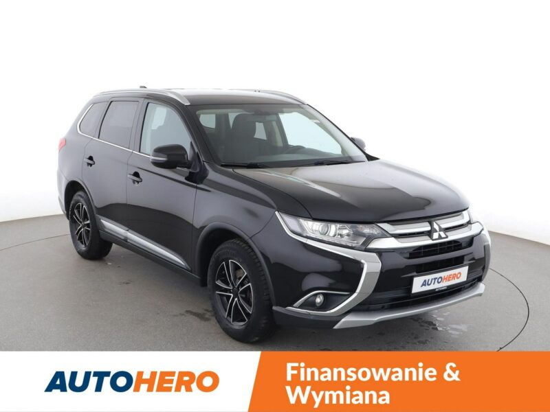 Mitsubishi Outlander kamera grzane fotele tempomat klima-auto III (2012-)