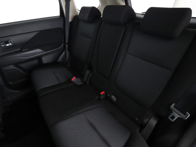 Mitsubishi Outlander kamera grzane fotele tempomat klima-auto III (2012-)