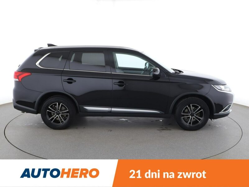 Mitsubishi Outlander kamera grzane fotele tempomat klima-auto III (2012-)