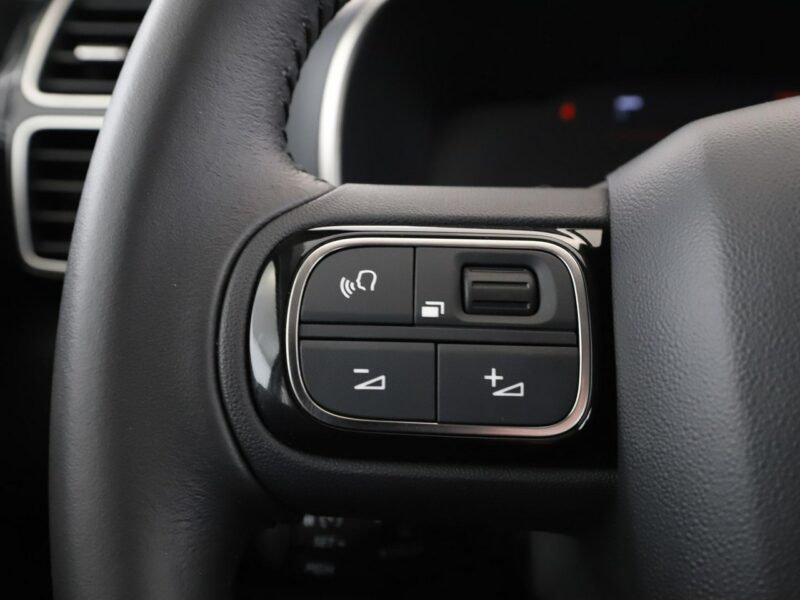 Citroen C5 Aircross lift LED czujniki parkowania klima auto virtual cocpit