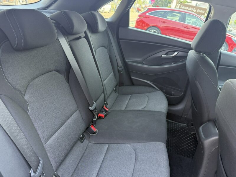 Hyundai i30 1.5DPI 110KM Smart+Pakiet Zimowy Salon Polska Pierwszy wł FV23% III (2017-)