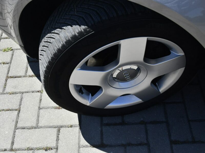 Audi A4 2,0 benz DUDKI11 Klimatronic.El.szyby.Centralka.Automat. Full-Serwis B6 (2000-2004)