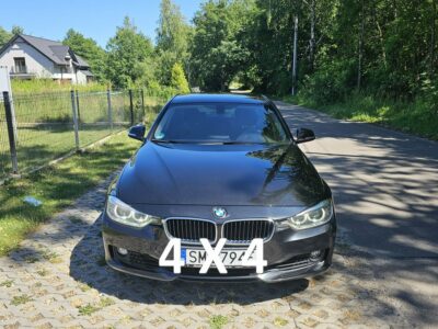 BMW 330 BMW 330D xDrive ładny stan 4x4 sedan F30 (2012-)
