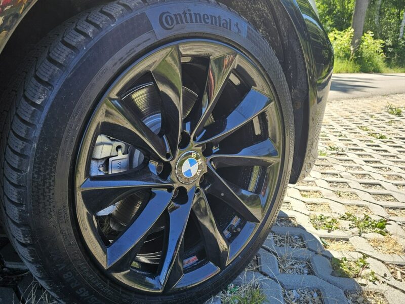 BMW 330 BMW 330D xDrive ładny stan 4x4 sedan F30 (2012-)