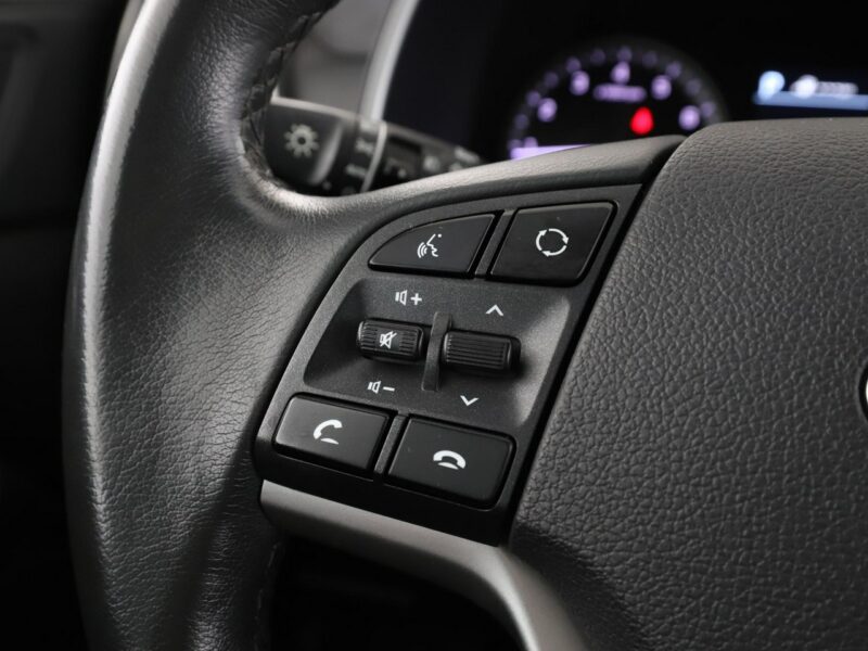 Hyundai Tucson Style 177KM automat 4x4 panorama navi kamera grzane fotele+kier. hak L III (2015-2020)