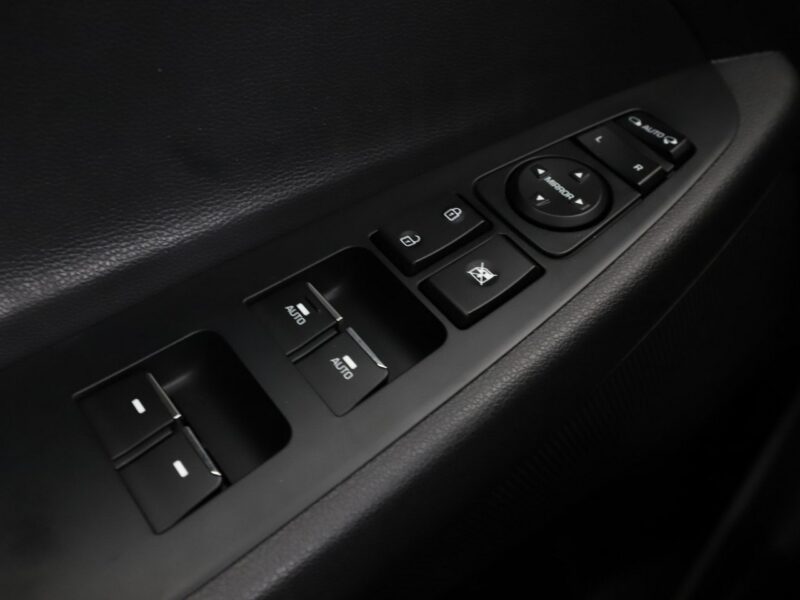 Hyundai Tucson Style 177KM automat 4x4 panorama navi kamera grzane fotele+kier. hak L III (2015-2020)