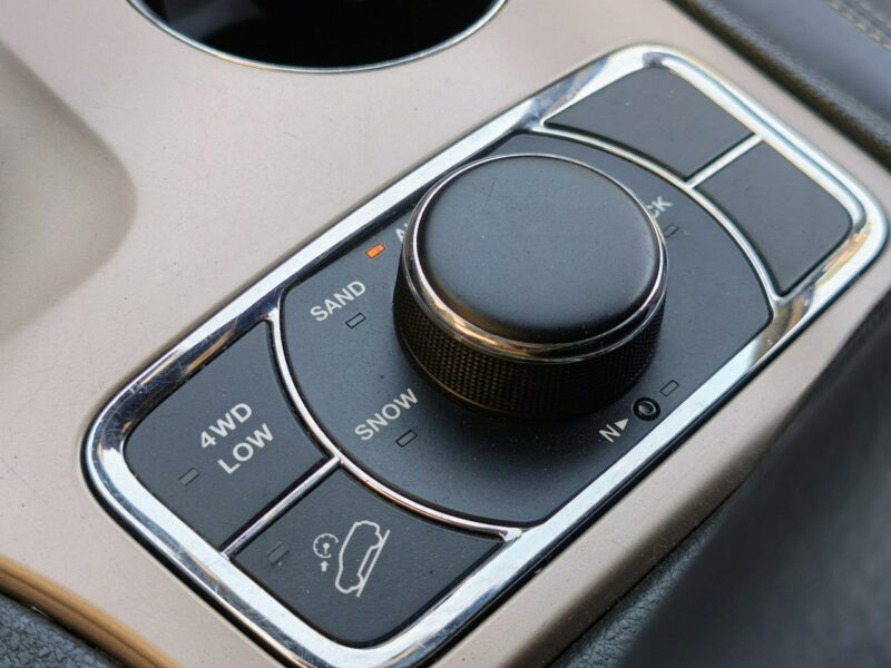 Jeep Grand Cherokee IV (2010-)