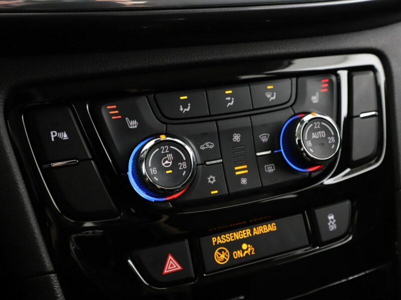 Opel Mokka Innovation automat navi kamera półskóra tempomat grzane fotele LED I (2012-2019)