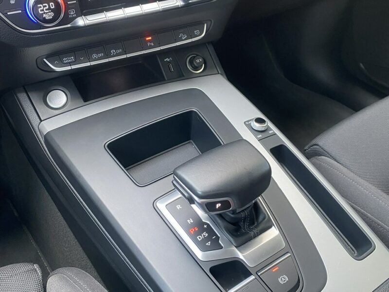 Audi Q5 Quattro, Krajowy,Virtualne zegary,Elektryczna klapa FY (2017-)