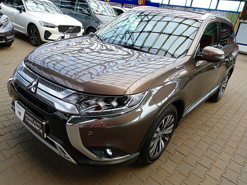Mitsubishi Outlander 4x4 Automat Instyle LED+ACC+NAVI Gwarancja Iwł Kraj Bezwyp ASO FV23% III (2012-)