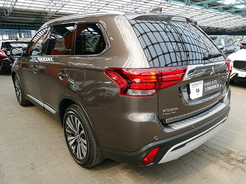 Mitsubishi Outlander 4x4 Automat Instyle LED+ACC+NAVI Gwarancja Iwł Kraj Bezwyp ASO FV23% III (2012-)