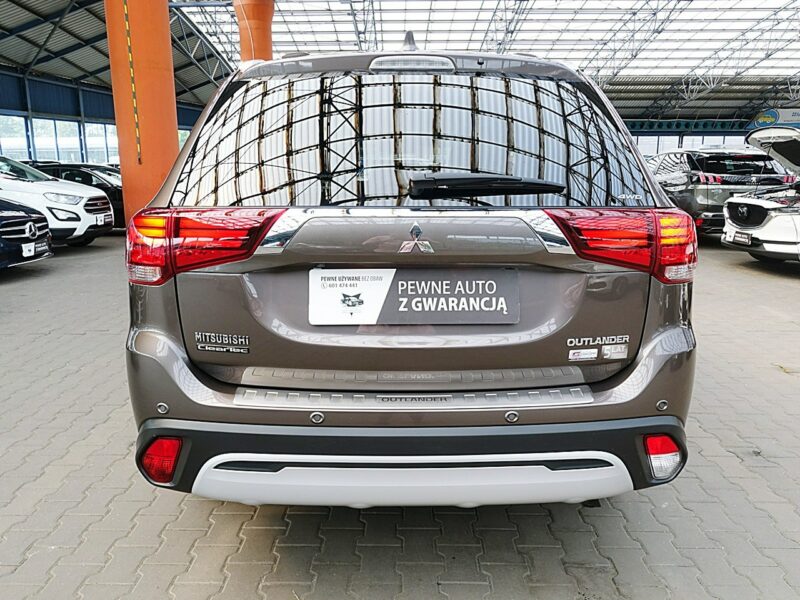 Mitsubishi Outlander 4x4 Automat Instyle LED+ACC+NAVI Gwarancja Iwł Kraj Bezwyp ASO FV23% III (2012-)