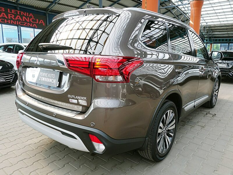 Mitsubishi Outlander 4x4 Automat Instyle LED+ACC+NAVI Gwarancja Iwł Kraj Bezwyp ASO FV23% III (2012-)