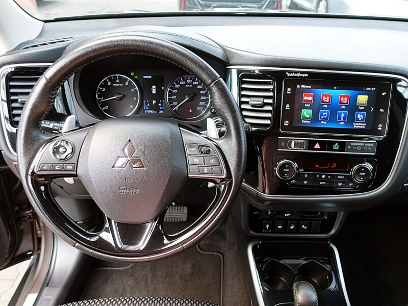 Mitsubishi Outlander 4x4 Automat Instyle LED+ACC+NAVI Gwarancja Iwł Kraj Bezwyp ASO FV23% III (2012-)