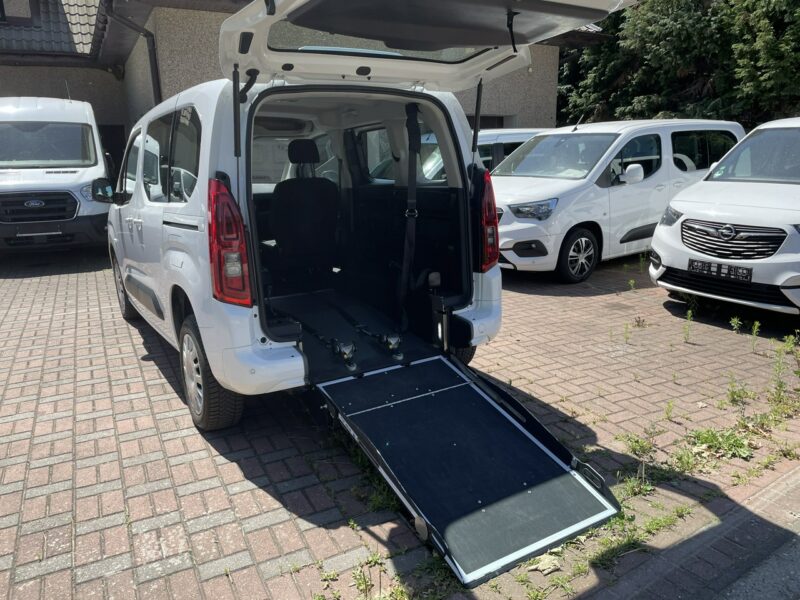 Opel Combo Opel Combo Life Niepełnosprawnych inwalida Rampa 32105 km Model 2022 E (2018-)