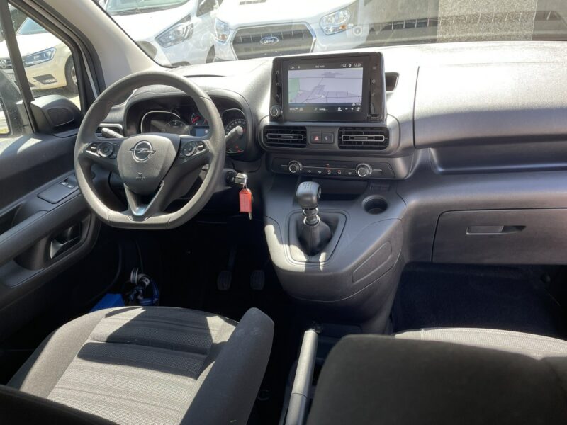 Opel Combo Opel Combo Life Niepełnosprawnych inwalida Rampa 32105 km Model 2022 E (2018-)