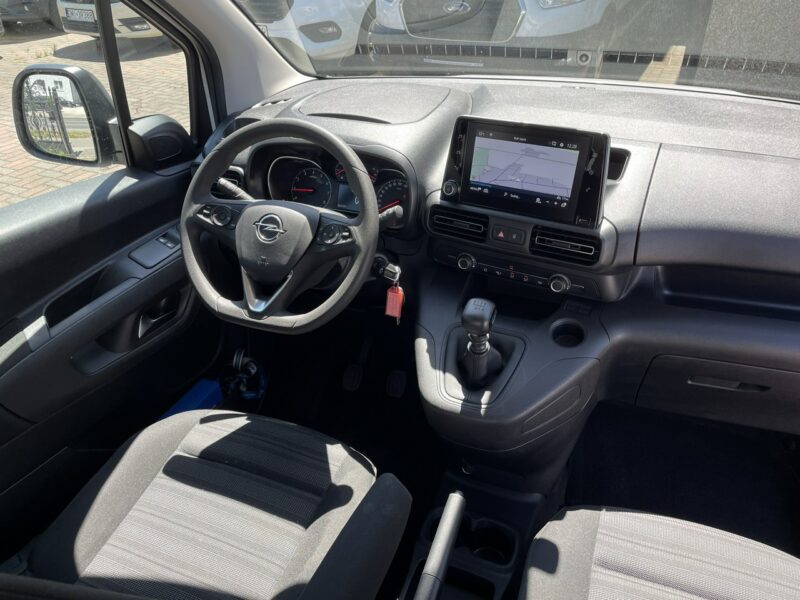 Opel Combo Opel Combo Life Niepełnosprawnych inwalida Rampa 32105 km Model 2022 E (2018-)