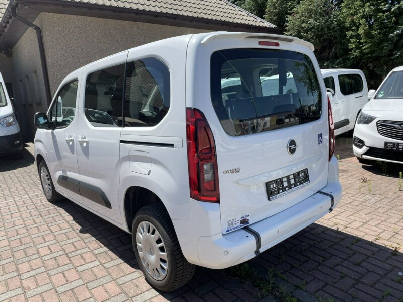 Opel Combo Opel Combo Life Niepełnosprawnych inwalida Rampa 32105 km Model 2022 E (2018-)