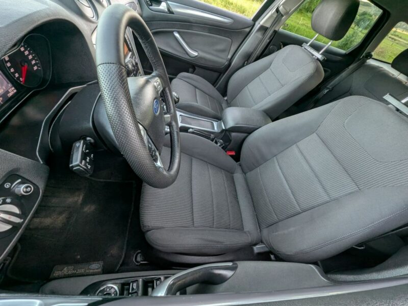 Ford Mondeo 2.0 diesel TITANIUM Mk4 (2007-2014)