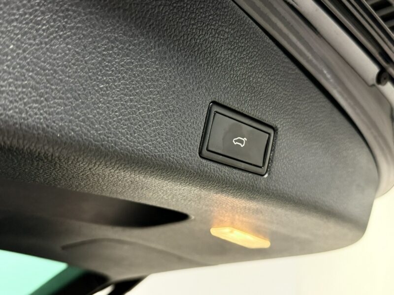 Seat Alhambra 2.0tdi170KM * dsg * 7osob * webasto * kamera * keyless * navi II (2010-)