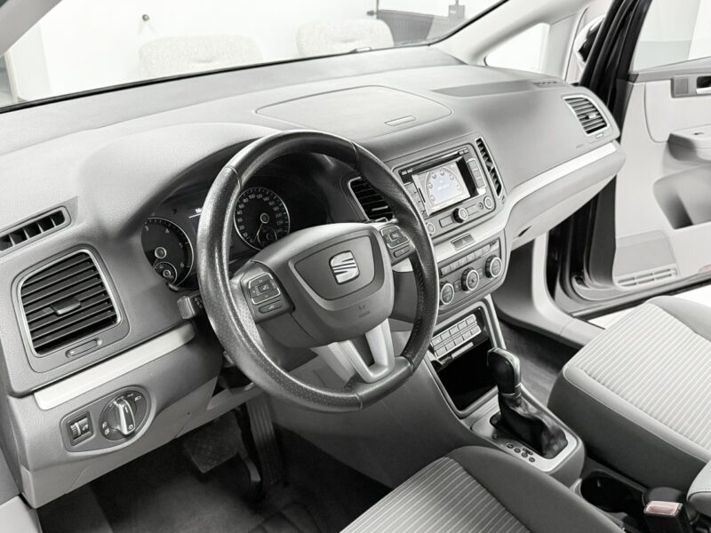 Seat Alhambra 2.0tdi170KM * dsg * 7osob * webasto * kamera * keyless * navi II (2010-)