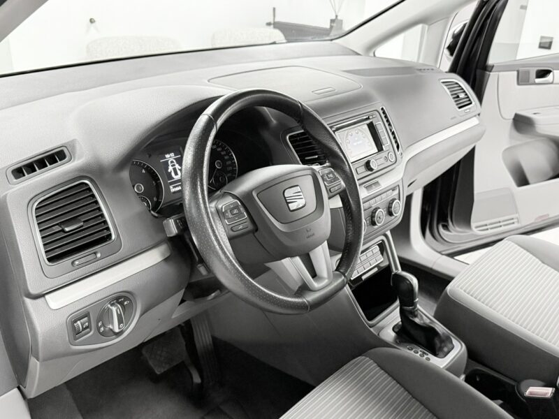 Seat Alhambra 2.0tdi170KM * dsg * 7osob * webasto * kamera * keyless * navi II (2010-)