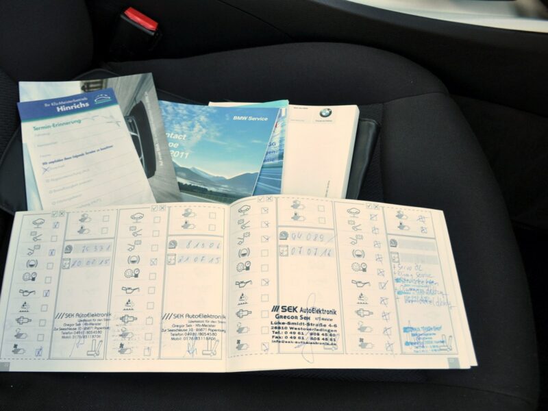 BMW 320 2.0d(143KM)*Lift*Xenon*Navi*Panorama*El.Fotele*Welur*2xPark.*Alu17"ASO E90E91E92E93(2005-2012)