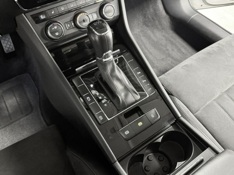 Škoda Superb 2.0tdi190KM * dsg * Sportline * CANTON HiFi * keyless * kamera * navi III (2015-2023)
