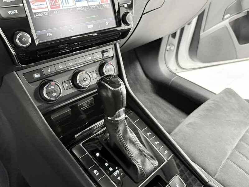Škoda Superb 2.0tdi190KM * dsg * Sportline * CANTON HiFi * keyless * kamera * navi III (2015-2023)