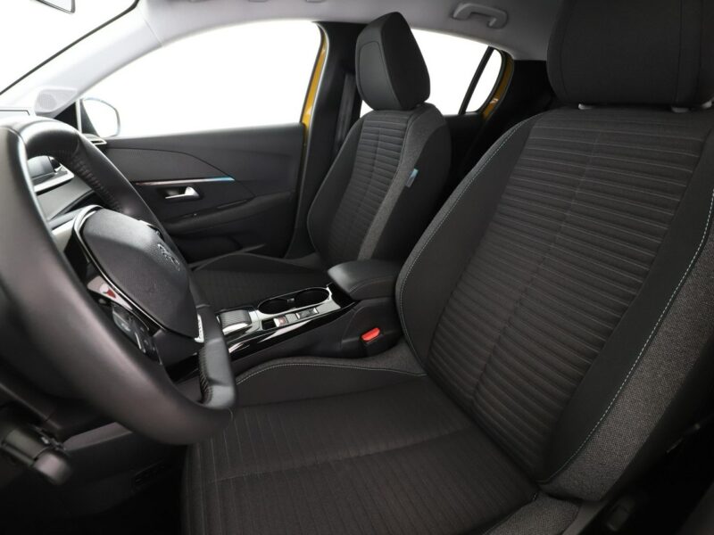 Peugeot 208 full LED klima auto kamera i czujniki parkowania II (2019 -)