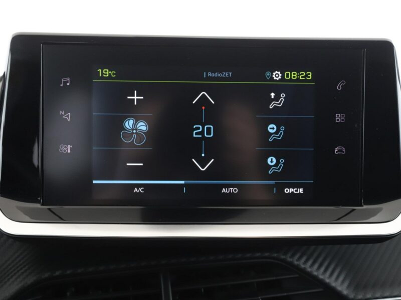 Peugeot 208 full LED klima auto kamera i czujniki parkowania II (2019 -)