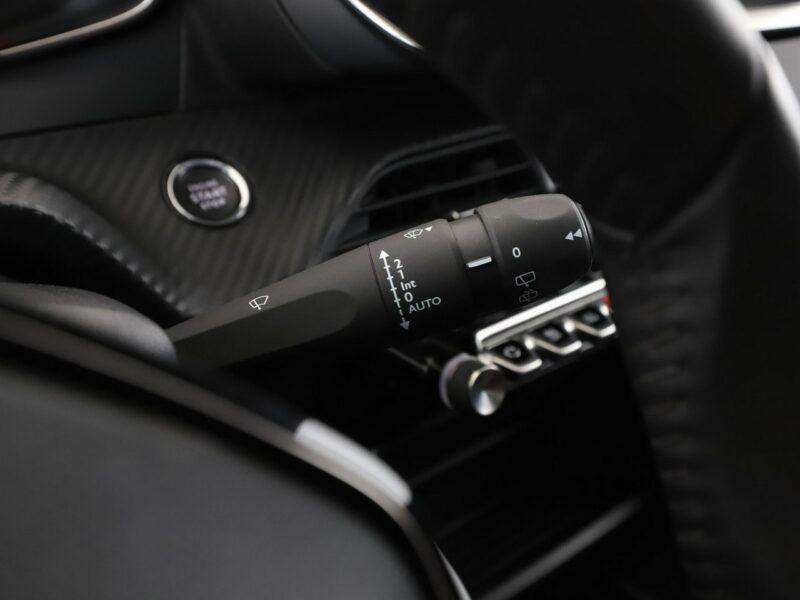 Peugeot 208 full LED klima auto kamera i czujniki parkowania II (2019 -)