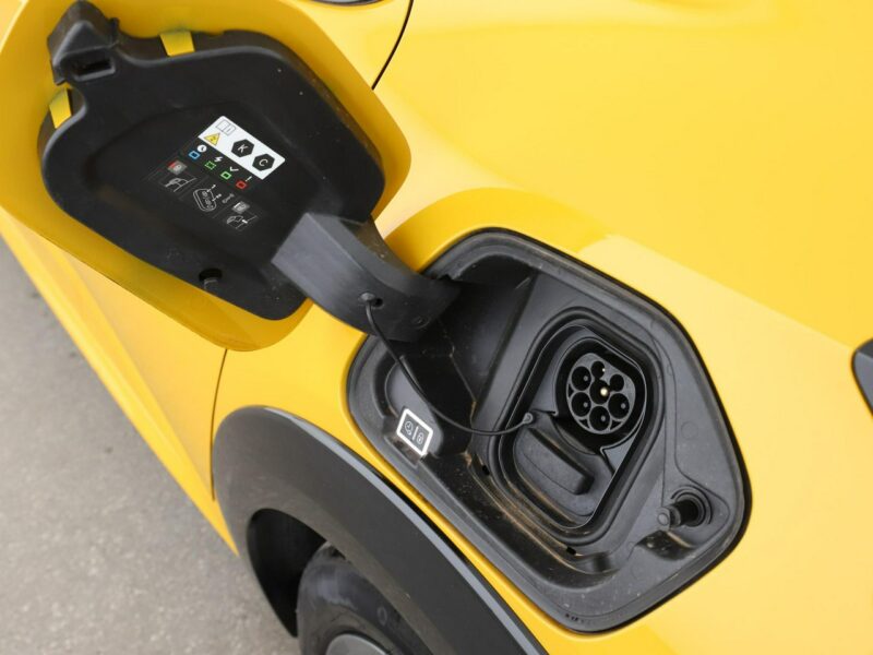 Peugeot 208 full LED klima auto kamera i czujniki parkowania II (2019 -)