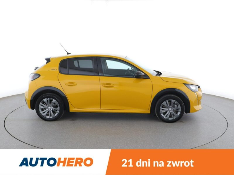 Peugeot 208 full LED klima auto kamera i czujniki parkowania II (2019 -)