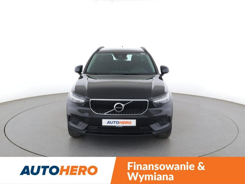 Volvo XC 40 1.5 Momentum Tempomat Klimatyzacja Asystenci Czujnik Deszczu Lampy LED