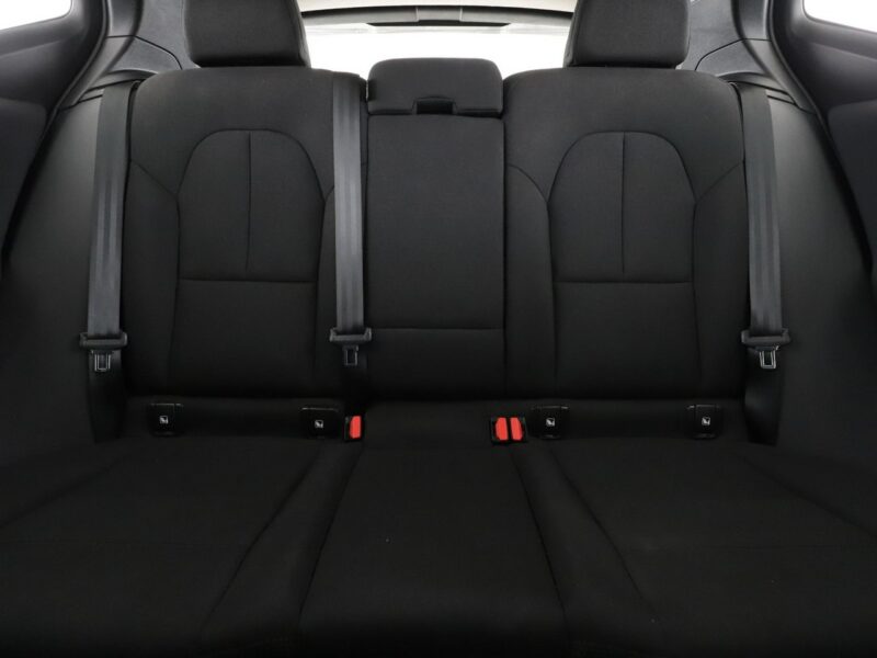 Volvo XC 40 1.5 Momentum Tempomat Klimatyzacja Asystenci Czujnik Deszczu Lampy LED