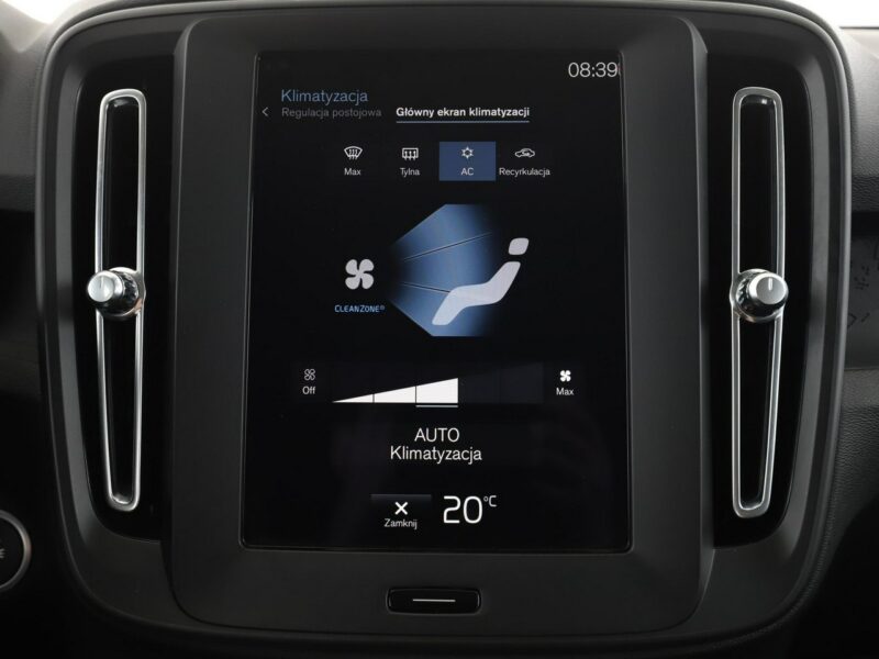 Volvo XC 40 1.5 Momentum Tempomat Klimatyzacja Asystenci Czujnik Deszczu Lampy LED