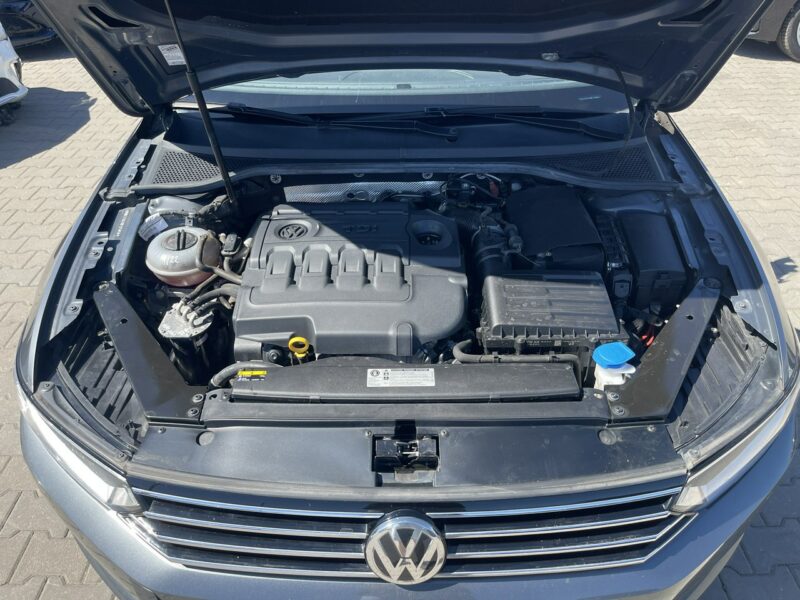 Volkswagen Passat Highline Automat Podgrzewanie Panorama 190KM B8 (2014-2023)