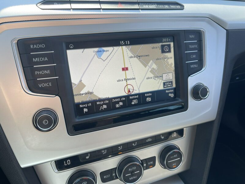 Volkswagen Passat Highline Automat Podgrzewanie Panorama 190KM B8 (2014-2023)